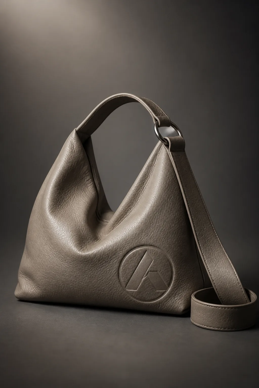 Plinth, Soft unstructured hobo with a collapsed rectangular base